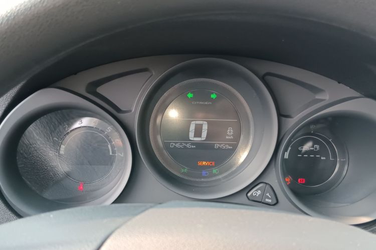 雪铁龙C4L 2015款 1.8L 手动领先版局部细节14