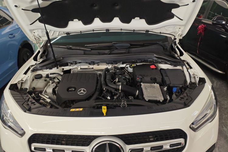 奔驰GLA 2023款 改款 GLA 200机舱底盘24