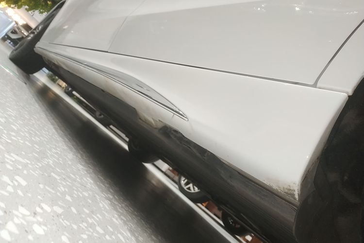 奔驰C级 2024款 改款二 C 260 L 运动版局部细节9002