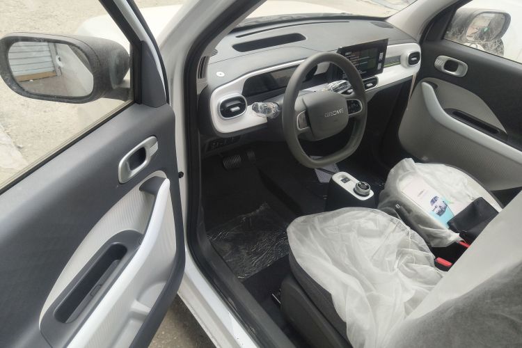 吉利银河 熊猫 2025款 210km 元气熊中控内饰20