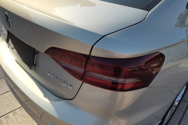 大众 朗逸 2021款 1.5L 自动舒适版车身外观9