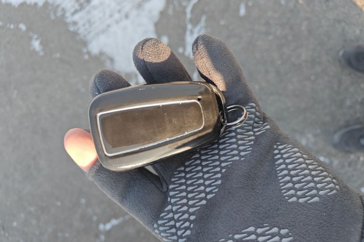 丰田C-HR 2018款 2.0L 领先天窗版 国V中控内饰7001