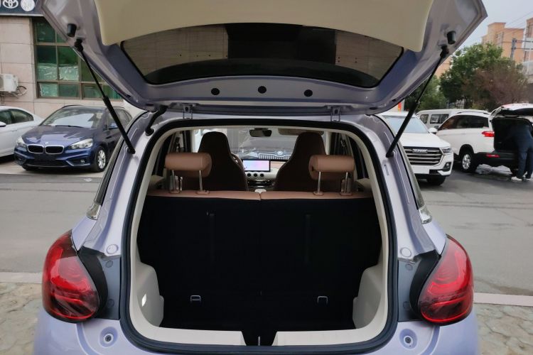 五菱汽车 五菱缤果 2025款 410km 灵犀尊享款机舱底盘23