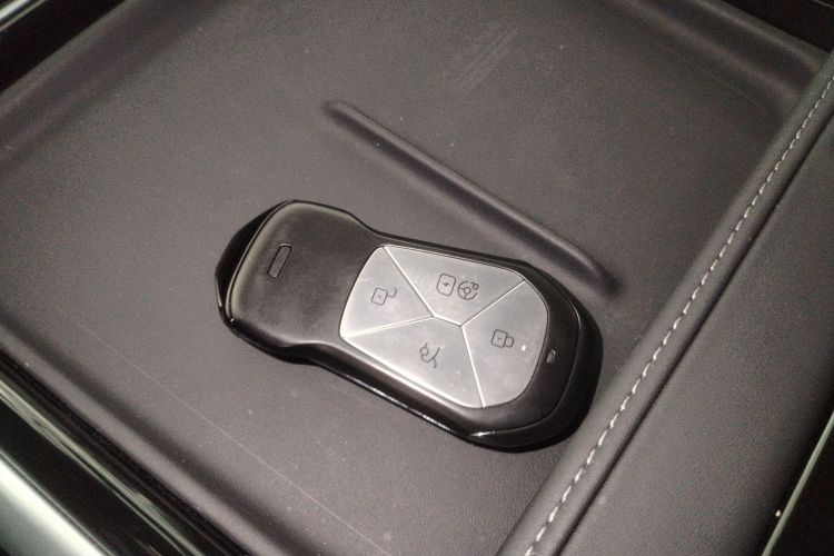 小鹏G9 2022款 650 性能版Max中控内饰11