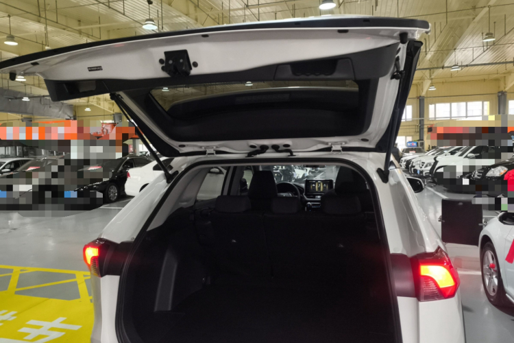 丰田 RAV4荣放 2020款 2.0L CVT两驱风尚版局部细节23