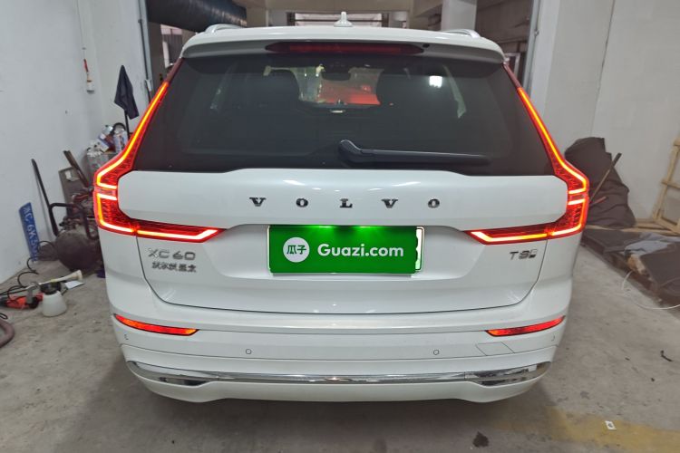 沃尔沃XC60新能源 2024款 T8 插电混动 长续航四驱智雅豪华版车身外观6004