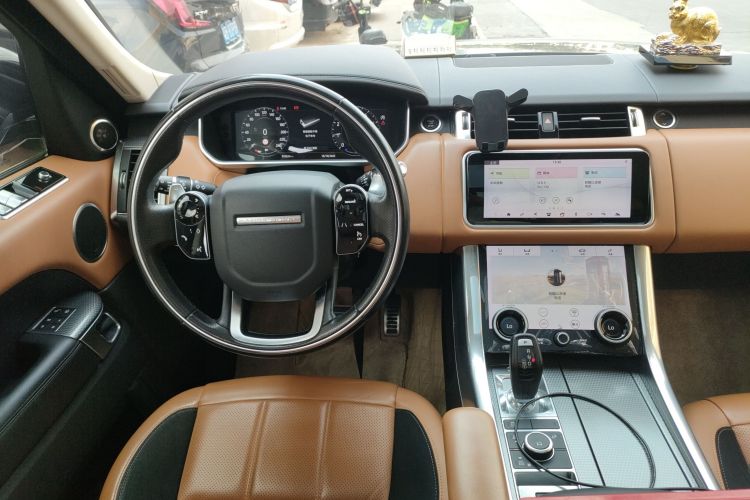 路虎 揽胜运动版 2020款 3.0 L6 HSE DYNAMIC中控内饰7002