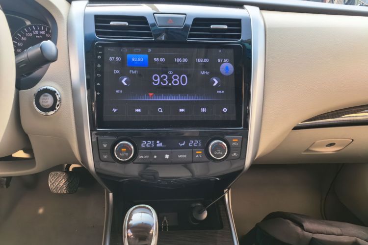 日产 天籁 2013款 2.0L XL舒适版中控内饰16