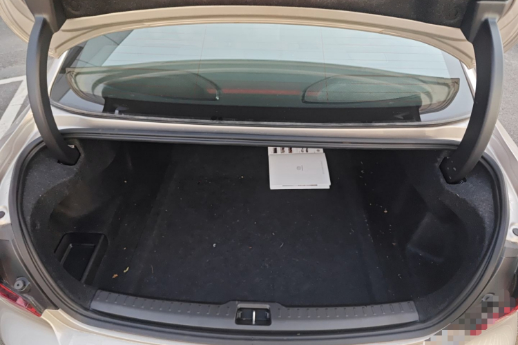 沃尔沃S60 2025款 B4 智逸豪华版中控内饰23