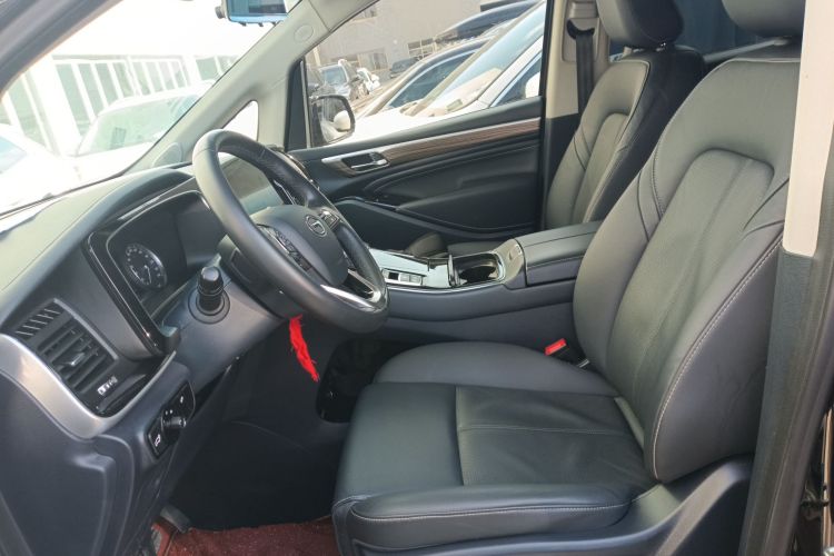 广汽传祺 传祺M8 2023款 领秀系列 390T 尊享版局部细节19