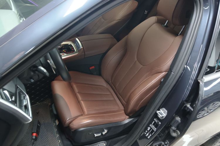 宝马X6 2020款 xDrive40i M运动套装中控内饰19