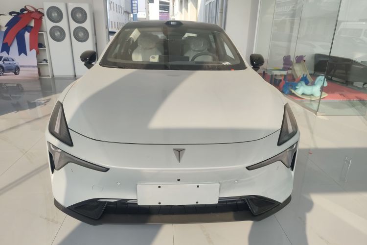 深蓝汽车 深蓝L06 2026款 560Ultra激光版车身外观2