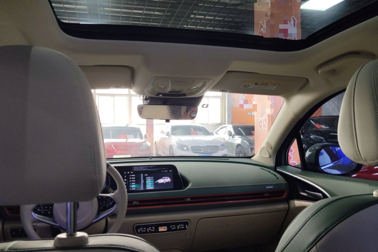 欧拉好猫 2023款 401km标准续航 尊荣型 磷酸铁锂中控内饰22