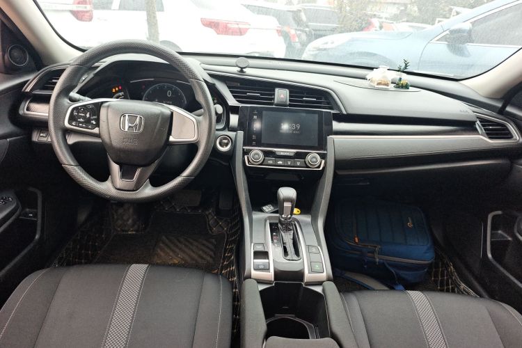 本田 思域 2019款 180TURBO CVT尚动版 国V中控内饰12