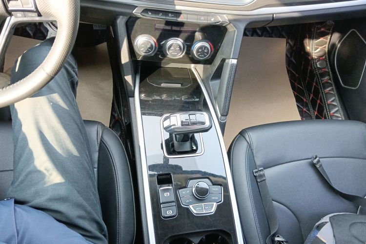 哈弗H6 2018款 红标 运动版 1.5T 自动两驱精英型局部细节18