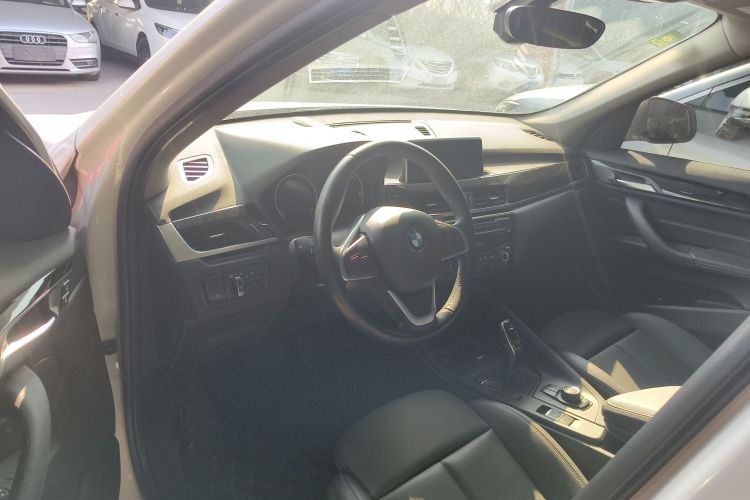 宝马X1 2020款 sDrive20Li 时尚型中控内饰7003