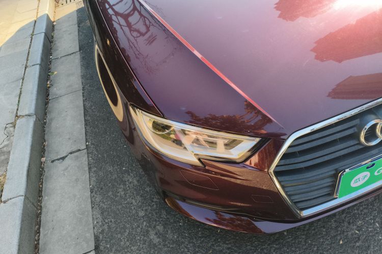 奥迪A3 2018款 30周年年型 Sportback 35 TFSI 进取型车身外观8