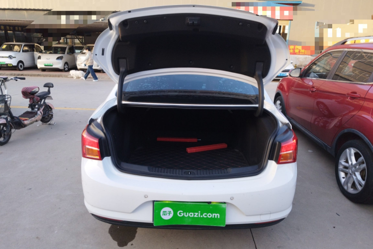 别克 威朗 2017款 三厢 15S 自动进取型机舱底盘23