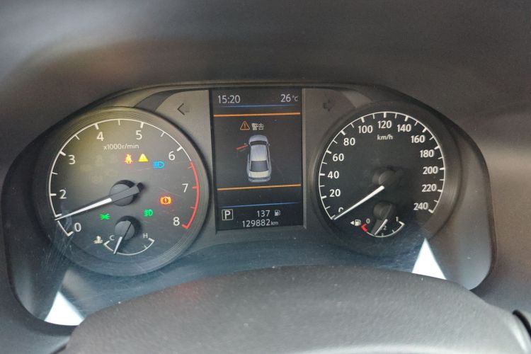 日产 天籁 2019款 2.0L XL 舒适版中控内饰14