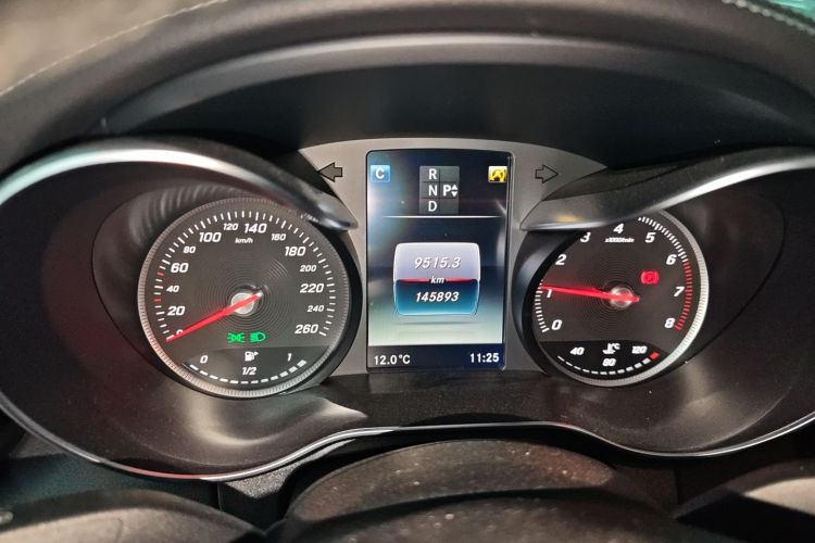 奔驰C级 2017款 C 200 L 运动版中控内饰14
