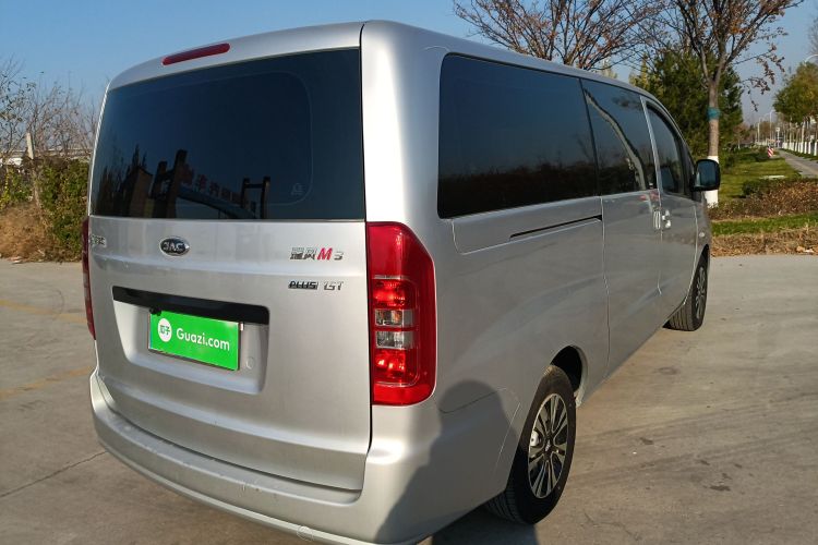 江淮瑞风 瑞风M3 2023款 PLUS 1.5T 5/7座经典版车身外观7