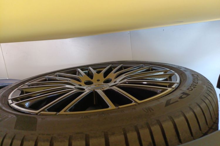 奔驰C级 2023款 改款 C 260 L 运动版车身外观6007