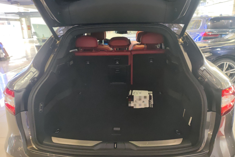 玛莎拉蒂 Levante 2016款 3.0T 标准型机舱底盘23