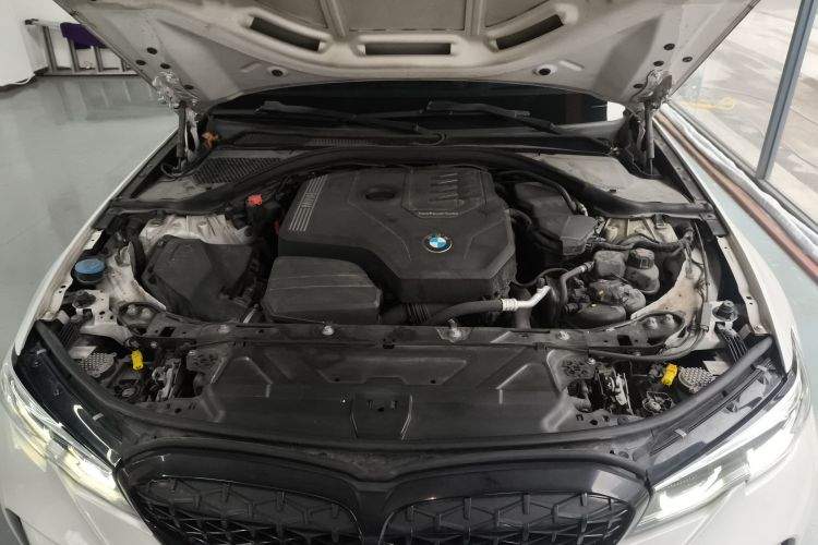 宝马3系 2020款 330Li xDrive M运动曜夜套装局部细节24