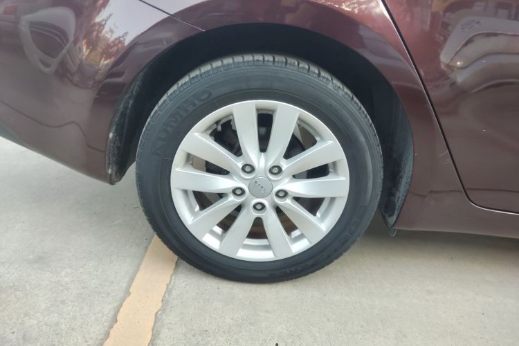 起亚K3 2015款 1.6L 手动GLS车身外观6008