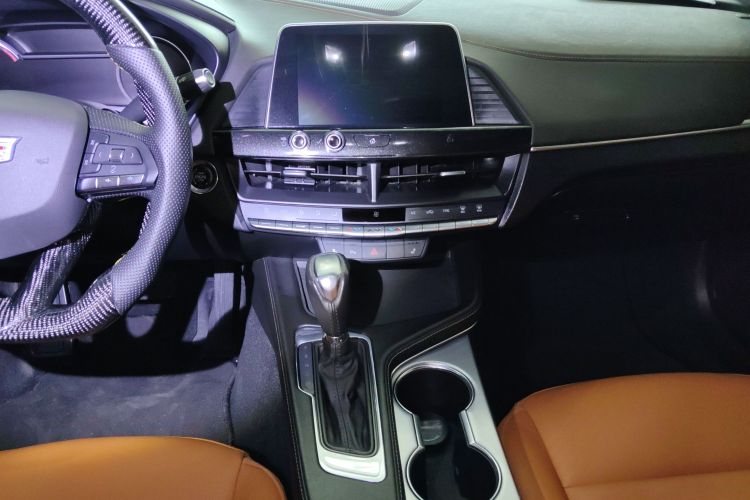 凯迪拉克CT4 2021款 28T 豪华型局部细节16