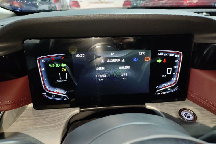 红旗H5 2025款 1.5T DCT旗韵版中控内饰14