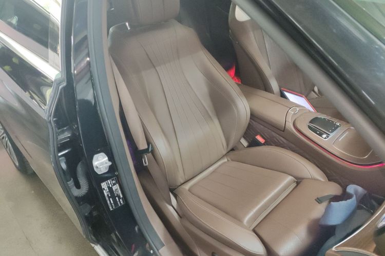 奔驰E级 2020款 改款 E 260 L局部细节41