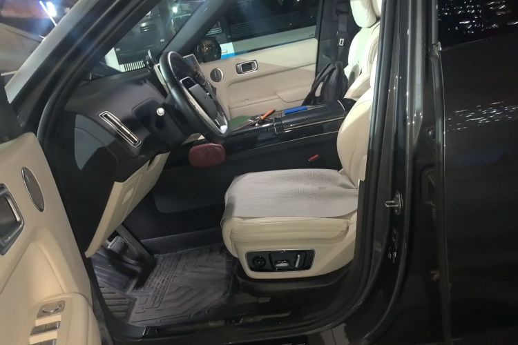 理想汽车 理想L7 2023款 Air中控内饰19