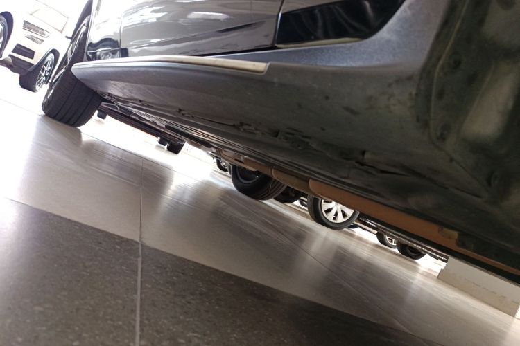 奔驰GLC 2019款 改款 GLC 260 L 4MATIC 豪华型局部细节9001