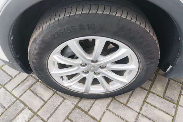 凯迪拉克XT4 2021款 28T 两驱技术型车身外观6007