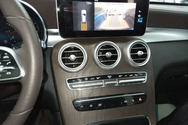 奔驰GLC 2022款 改款二 GLC 260 L 4MATIC 豪华型中控内饰16