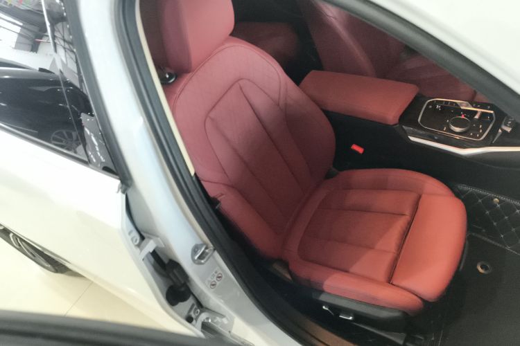 宝马3系 2023款 325Li M运动套装局部细节41