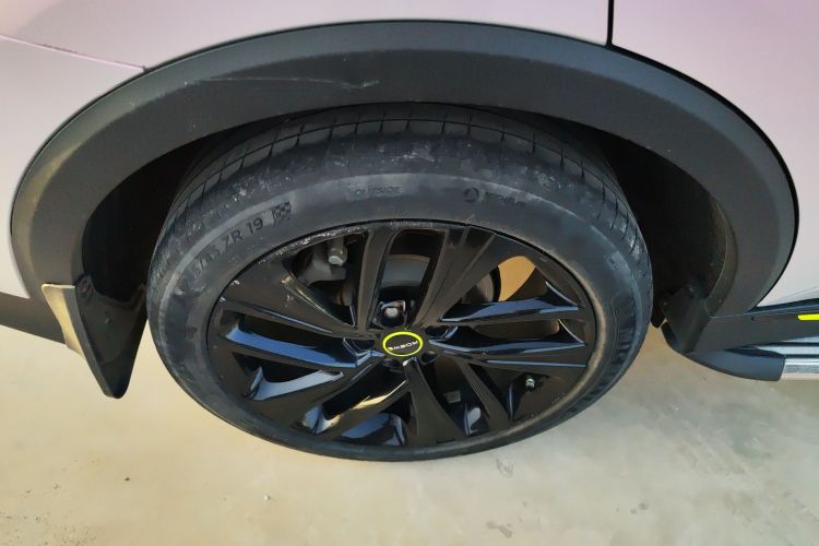 荣威RX5 2020款 PLUS 300TGI 自动Ali国潮旗舰版车身外观6008