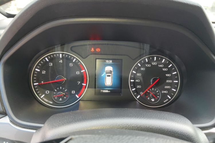 哈弗H6 2019款 运动版 1.5T 手动两驱精英型 国VI中控内饰14