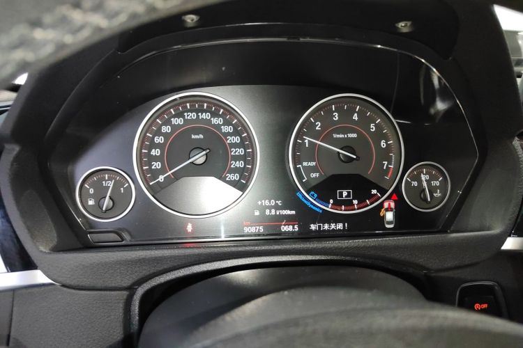 宝马3系 2017款 320Li M运动型局部细节14