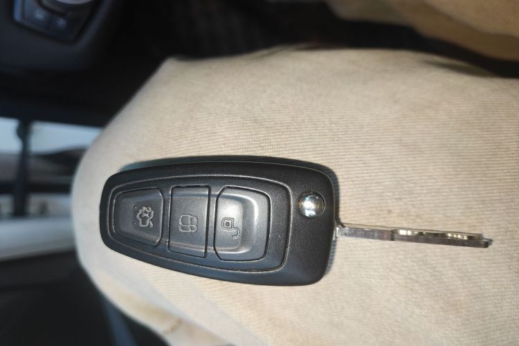 福特 翼虎 2017款 EcoBoost 180 两驱精翼型中控内饰11