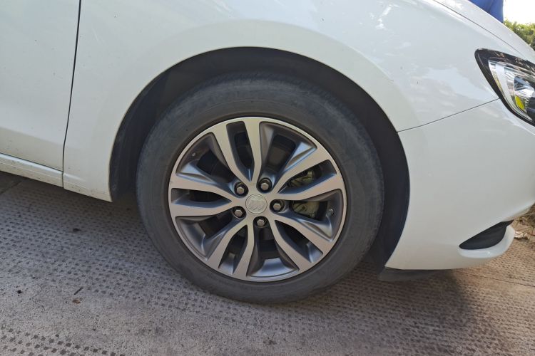 别克 英朗 2021款 1.3T 自动轻混动进取型车身外观6007