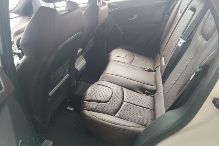 陆风X7 2015款 2.0T 全景旗舰版中控内饰7004