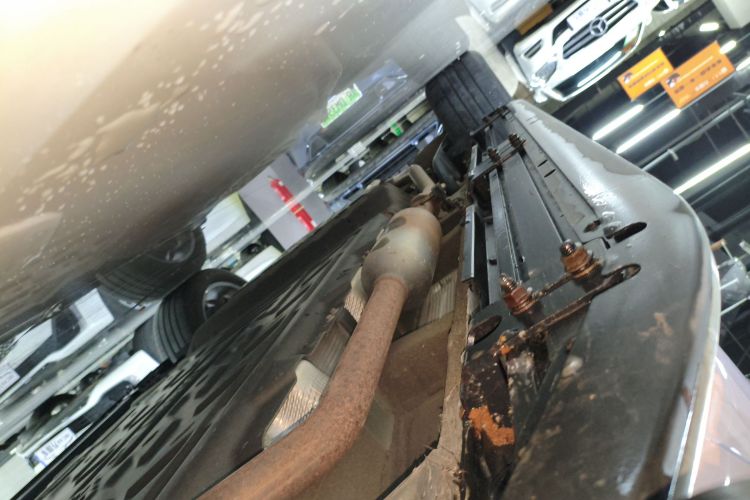 理想汽车 理想ONE 2020款 增程6座版局部细节9001