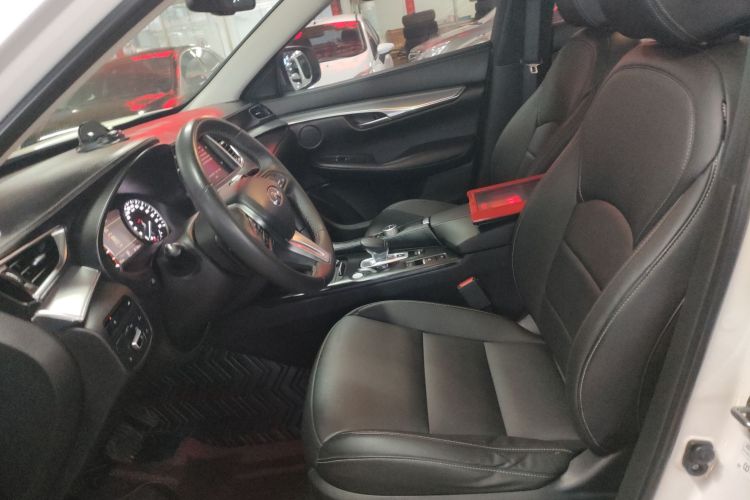 英菲尼迪QX50 2020款 2.0T 两驱时尚版局部细节19