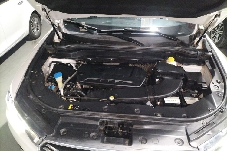 哈弗H6 2019款 蓝标 2.0GDIT 自动豪华智联版机舱底盘24