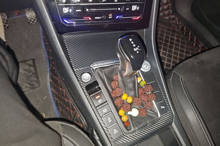 大众 速腾 2019款 280TSI DSG豪华型 国V中控内饰18