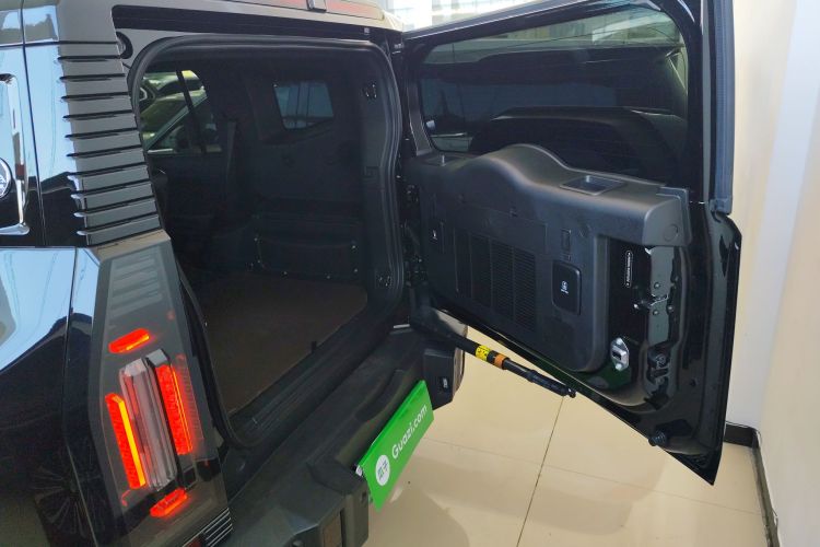 捷途山海 捷途旅行者C-DM 2024款 C-DM 208KM 山野版机舱底盘23