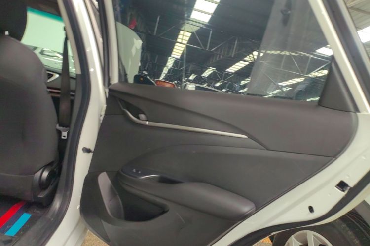 别克 英朗 2021款 改款 典范 1.5L 自动进取型中控内饰45