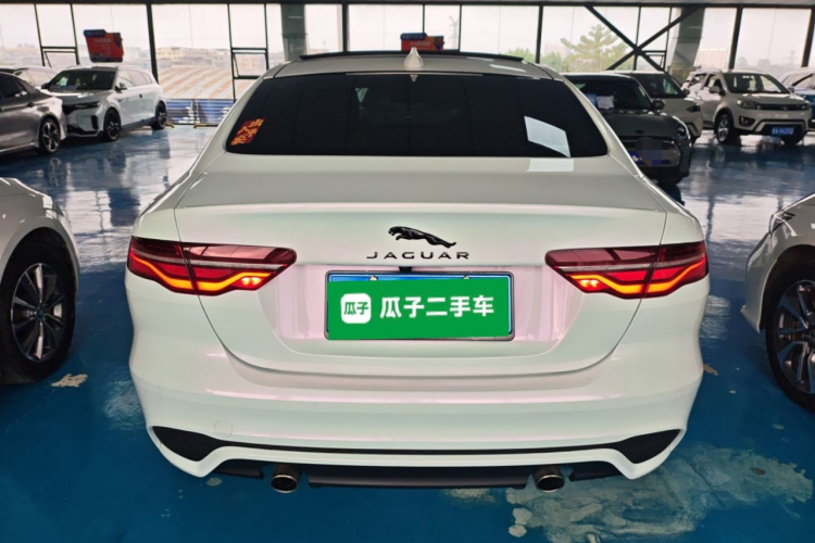 捷豹XEL 2022款 2.0T 250PS R-DYNAMIC S进取运动版车身外观6